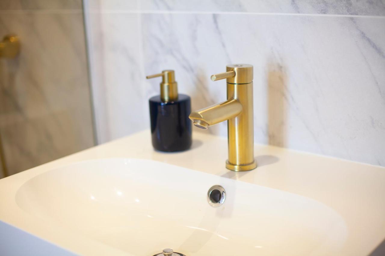 Luxury Suites Meir By Rikas Hotels Antwerpen Exteriör bild