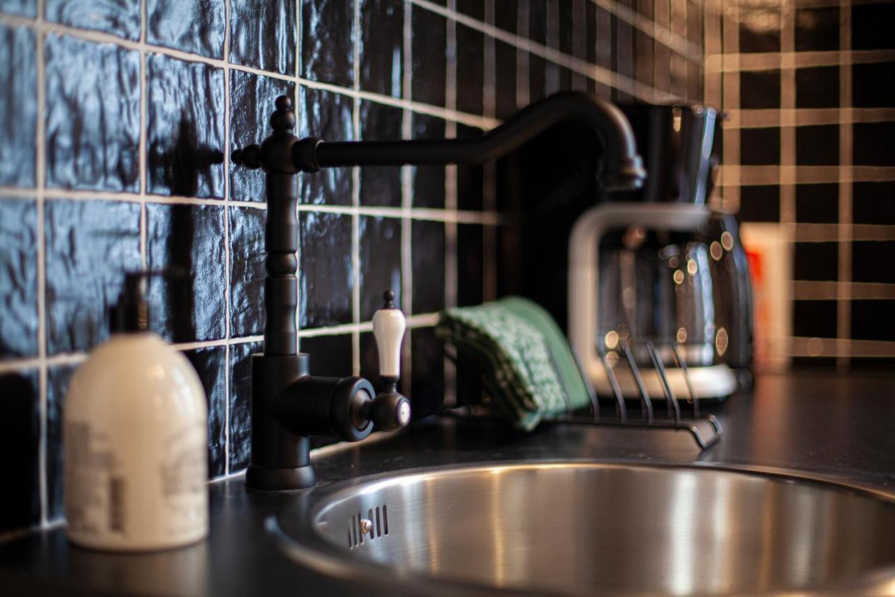 Luxury Suites Meir By Rikas Hotels Antwerpen Exteriör bild
